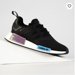 Women’s Adidas NMD R1 shoes